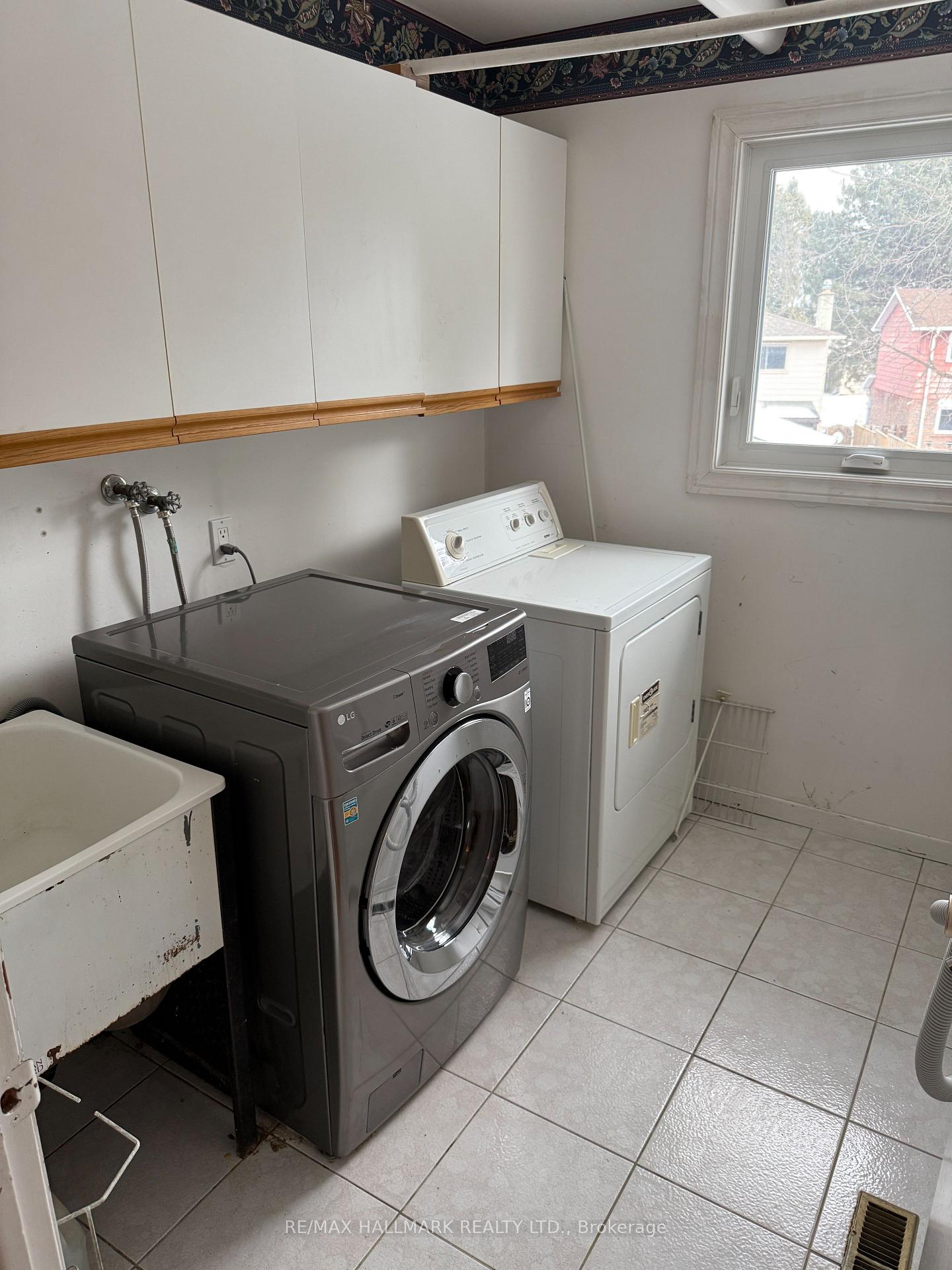 Photo 25 of 35 Carlton Road, Markham, Unionville — HOMEH