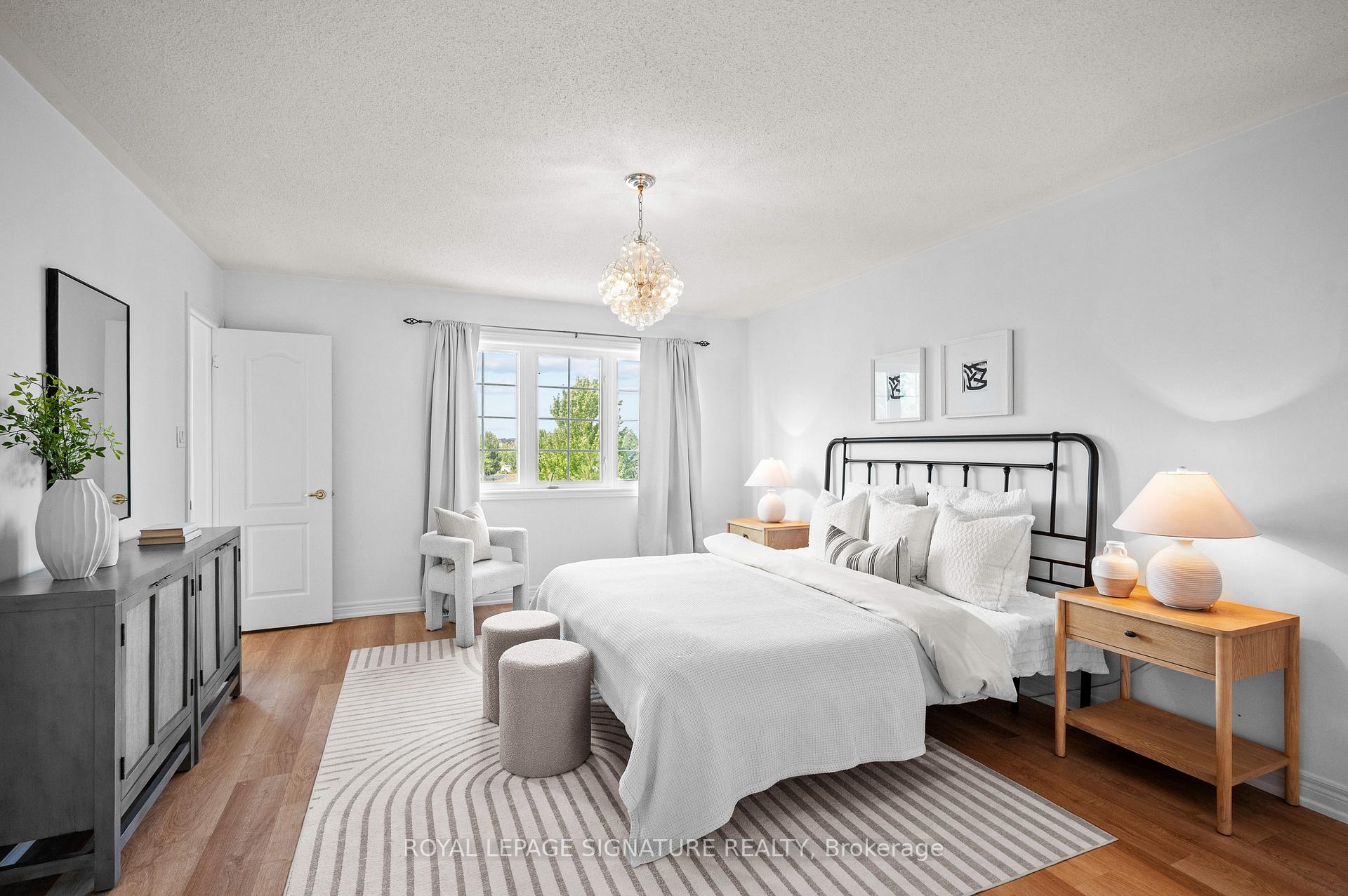 Photo 13 of 92 Cabernet Road, Vaughan, Patterson — HOMEH