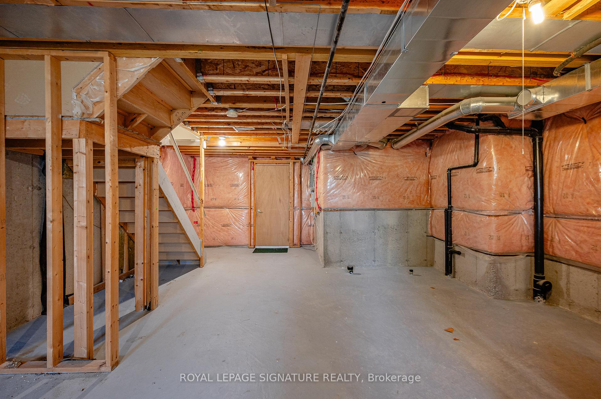 Photo 35 of 92 Cabernet Road, Vaughan, Patterson — HOMEH