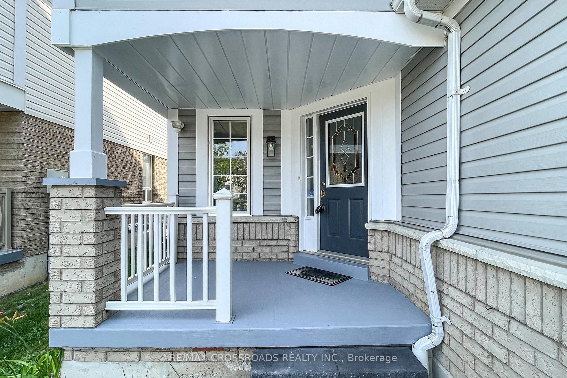 Photo 3 of 29 Regatta Crescent, Whitby, Port Whitby — HOMEH