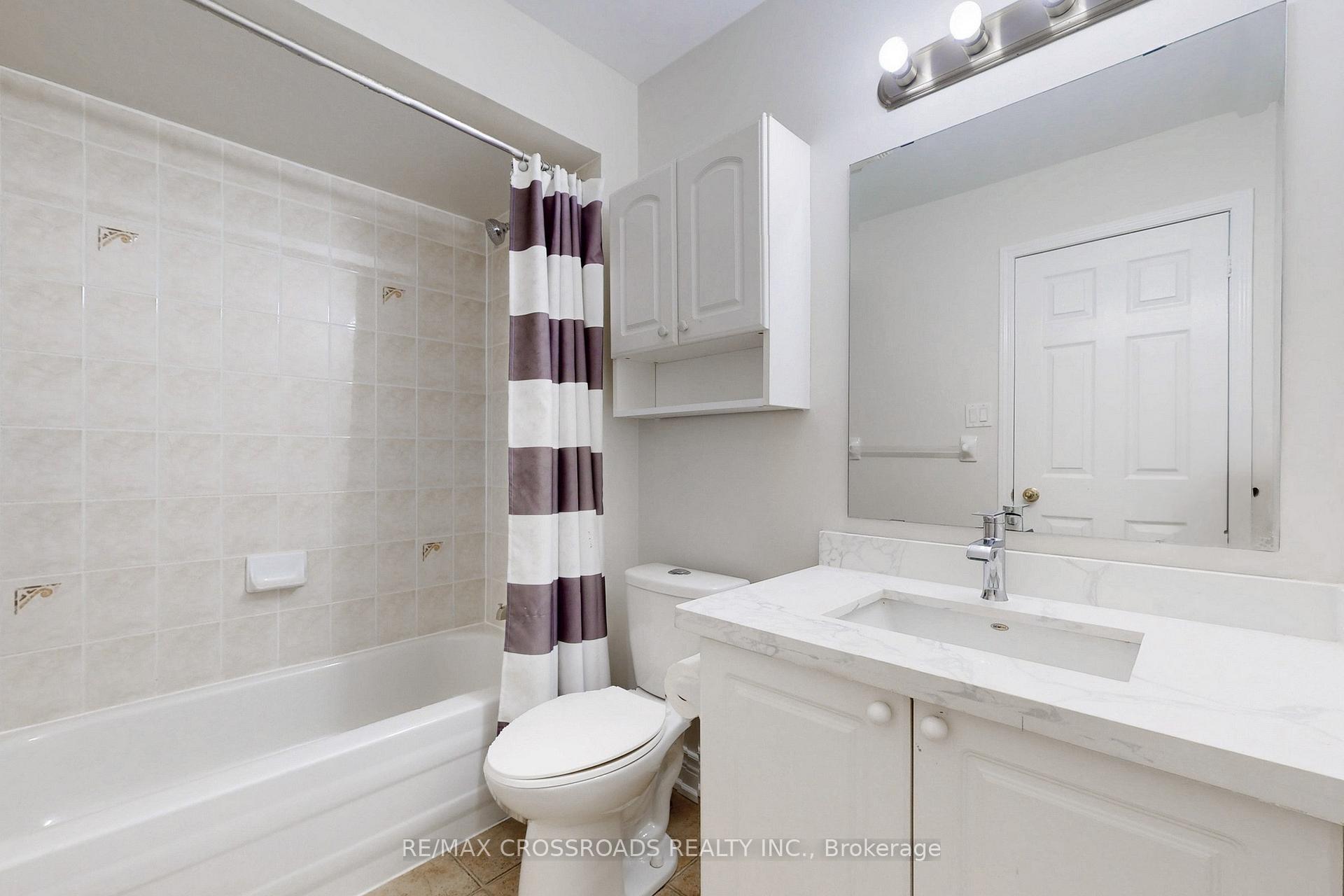 Photo 26 of 29 Regatta Crescent, Whitby, Port Whitby — HOMEH