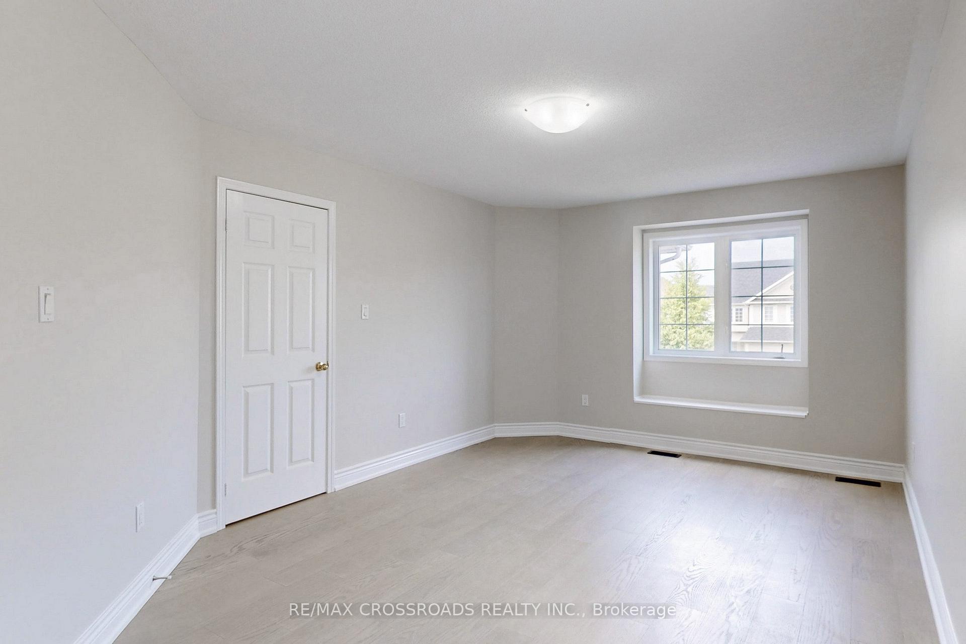 Photo 28 of 29 Regatta Crescent, Whitby, Port Whitby — HOMEH