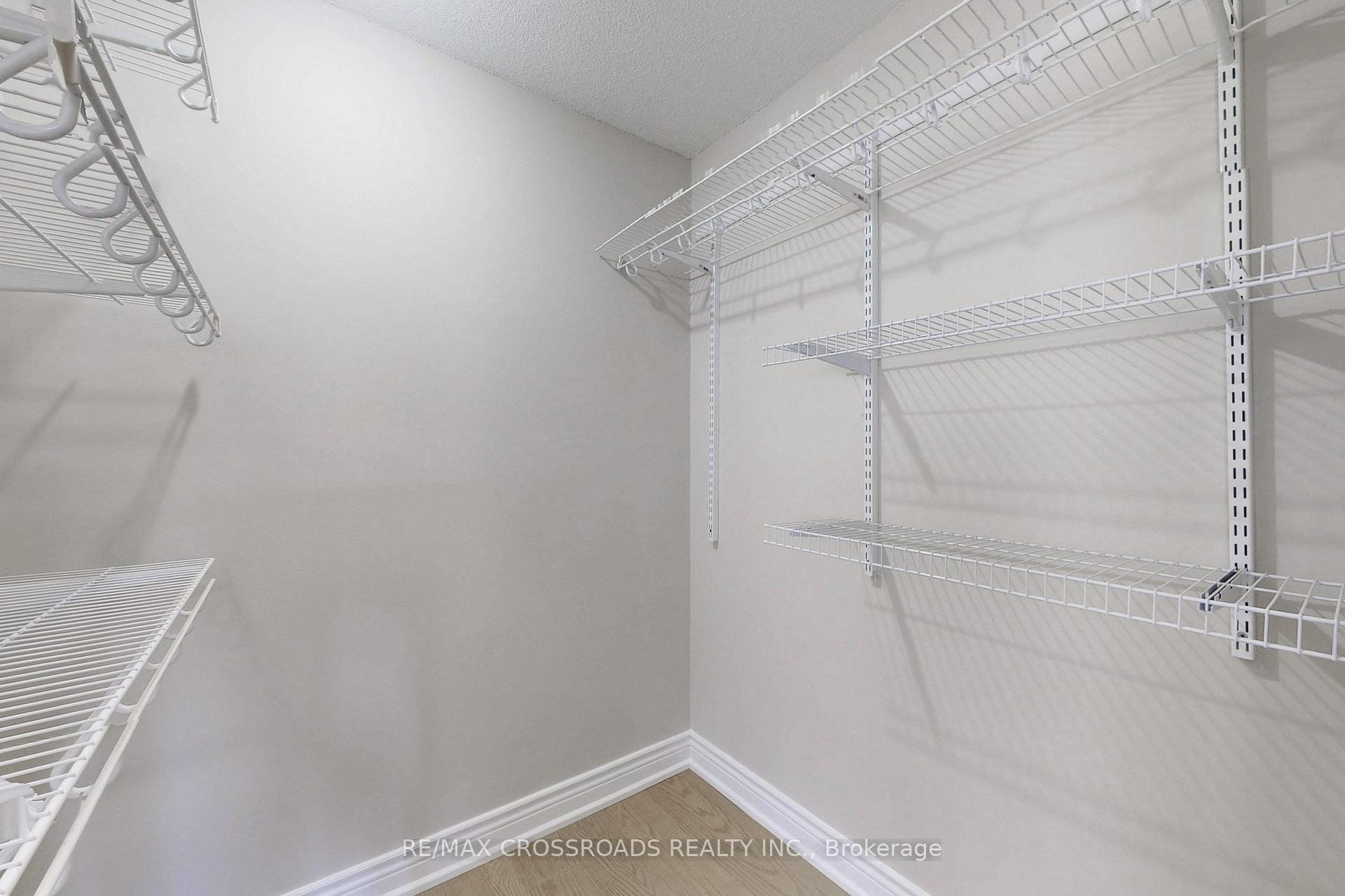 Photo 31 of 29 Regatta Crescent, Whitby, Port Whitby — HOMEH