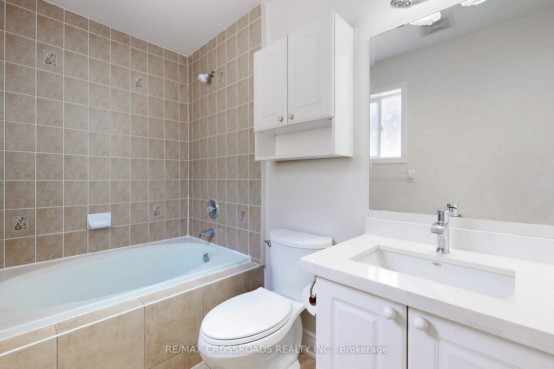 Photo 36 of 29 Regatta Crescent, Whitby, Port Whitby — HOMEH