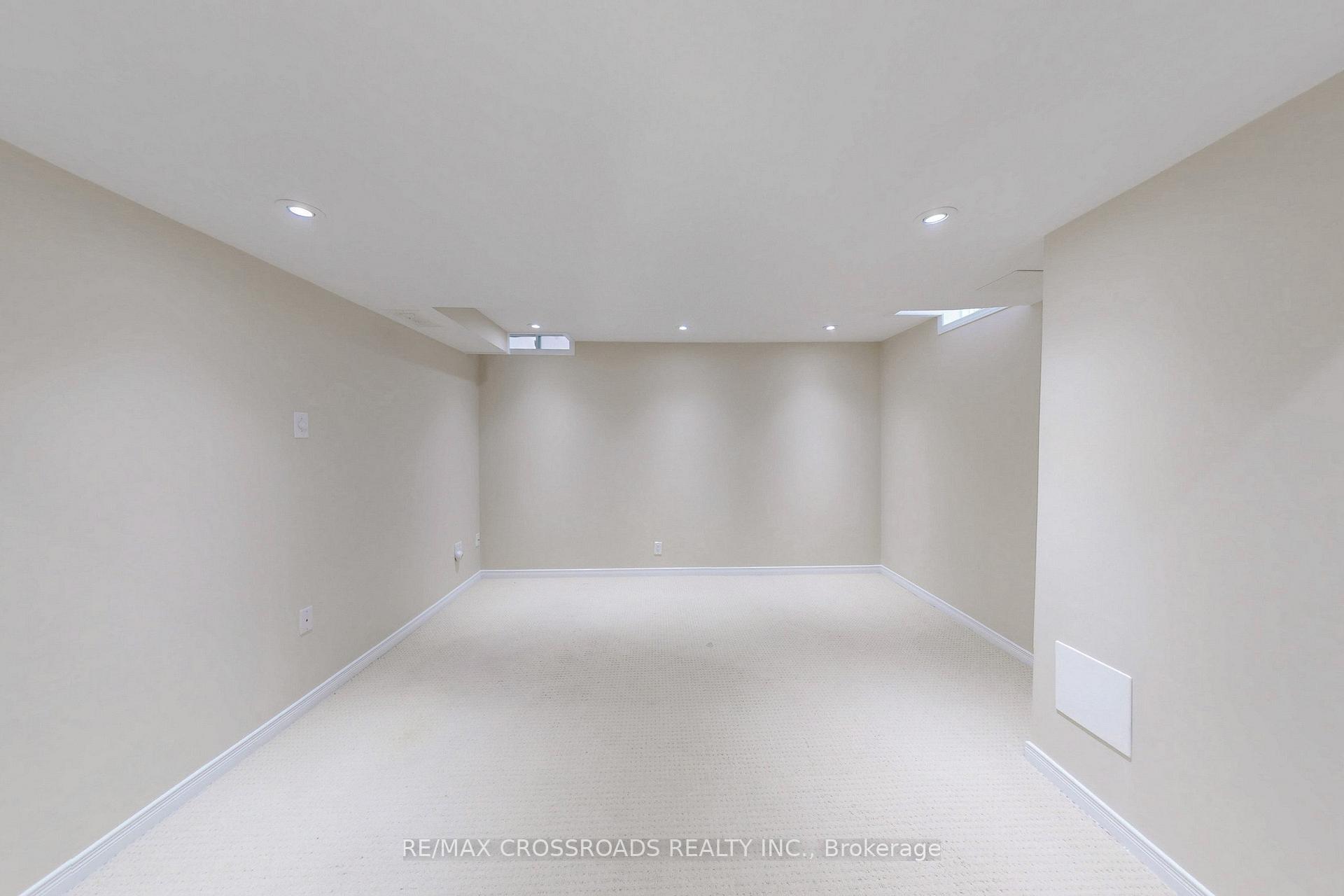 Photo 42 of 29 Regatta Crescent, Whitby, Port Whitby — HOMEH