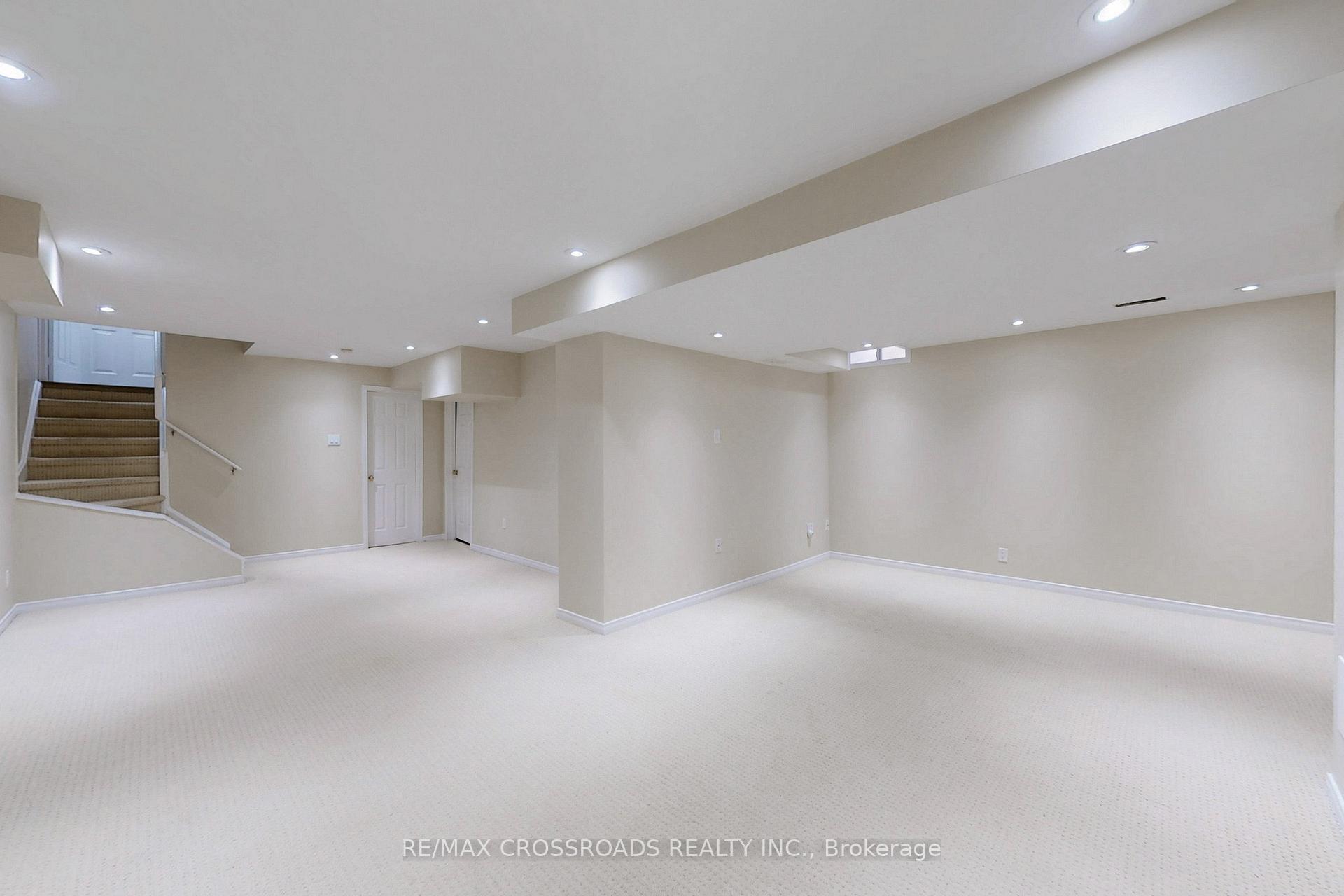 Photo 43 of 29 Regatta Crescent, Whitby, Port Whitby — HOMEH