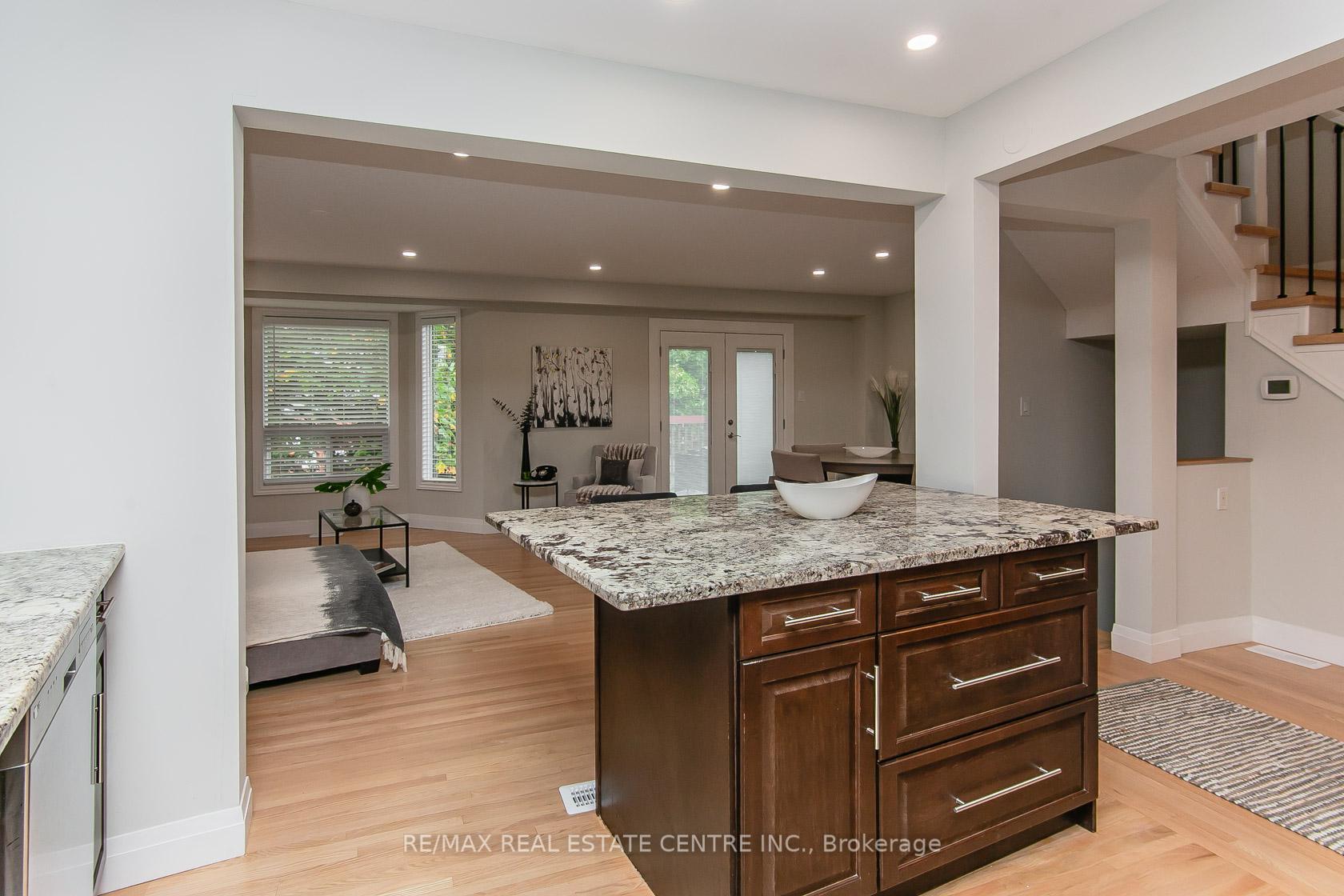 Photo 16 of Unit 6, 511 Oakvale Drive, Waterloo — HOMEH