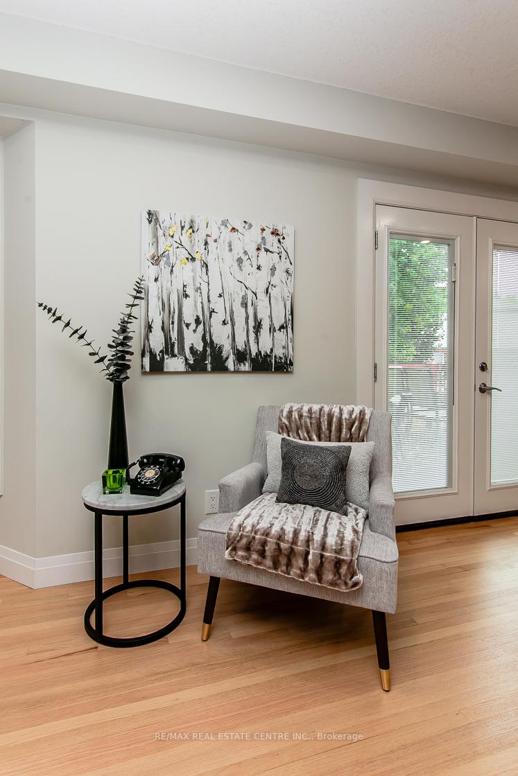 Photo 19 of Unit 6, 511 Oakvale Drive, Waterloo — HOMEH