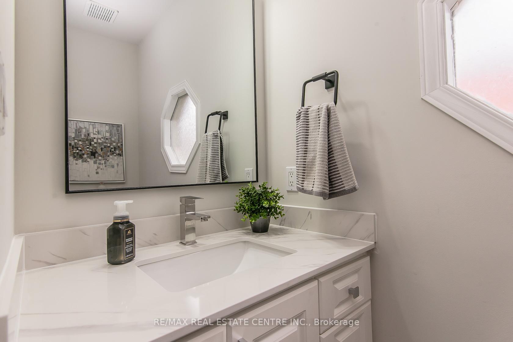Photo 21 of Unit 6, 511 Oakvale Drive, Waterloo — HOMEH