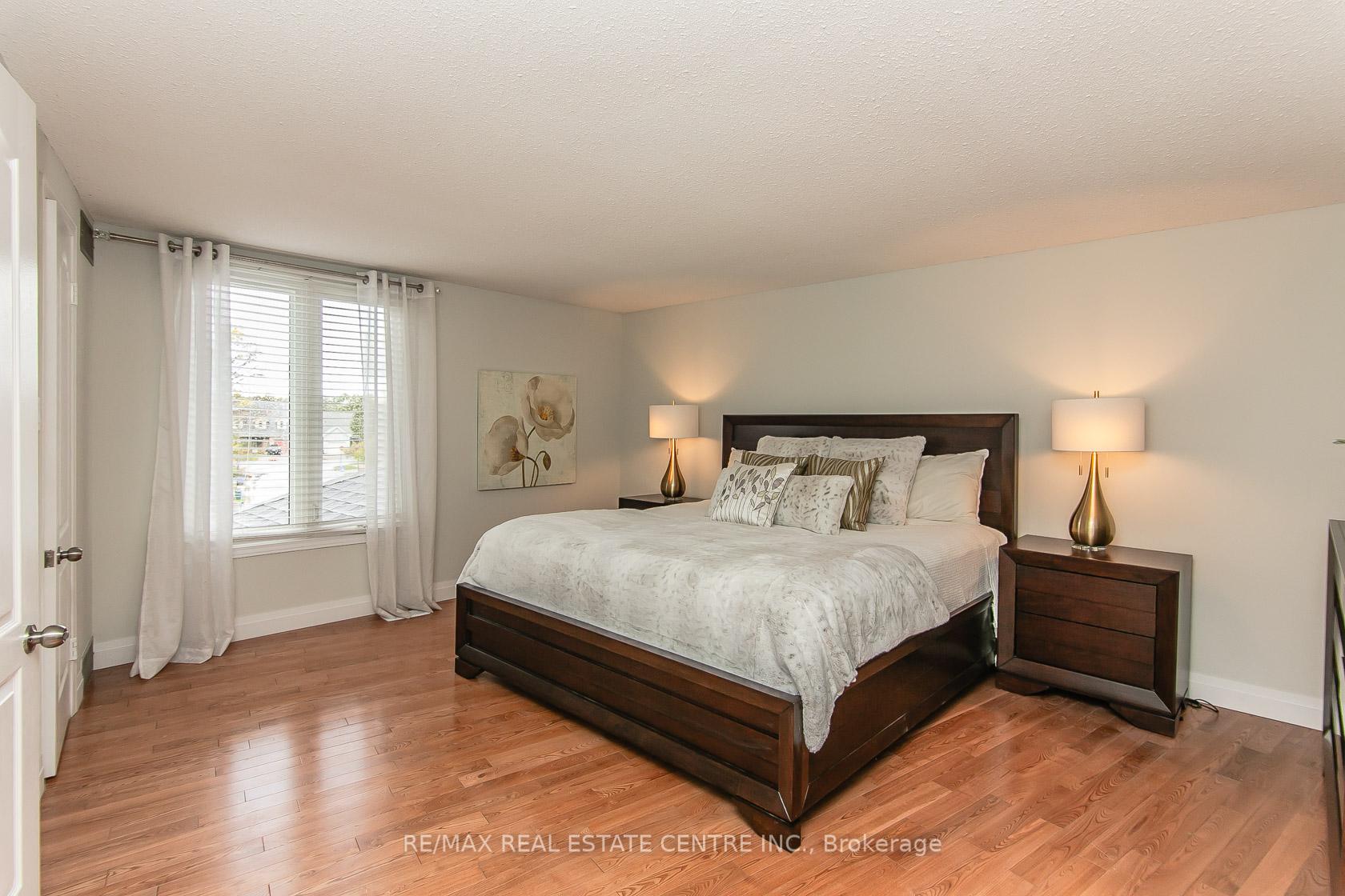 Photo 23 of Unit 6, 511 Oakvale Drive, Waterloo — HOMEH