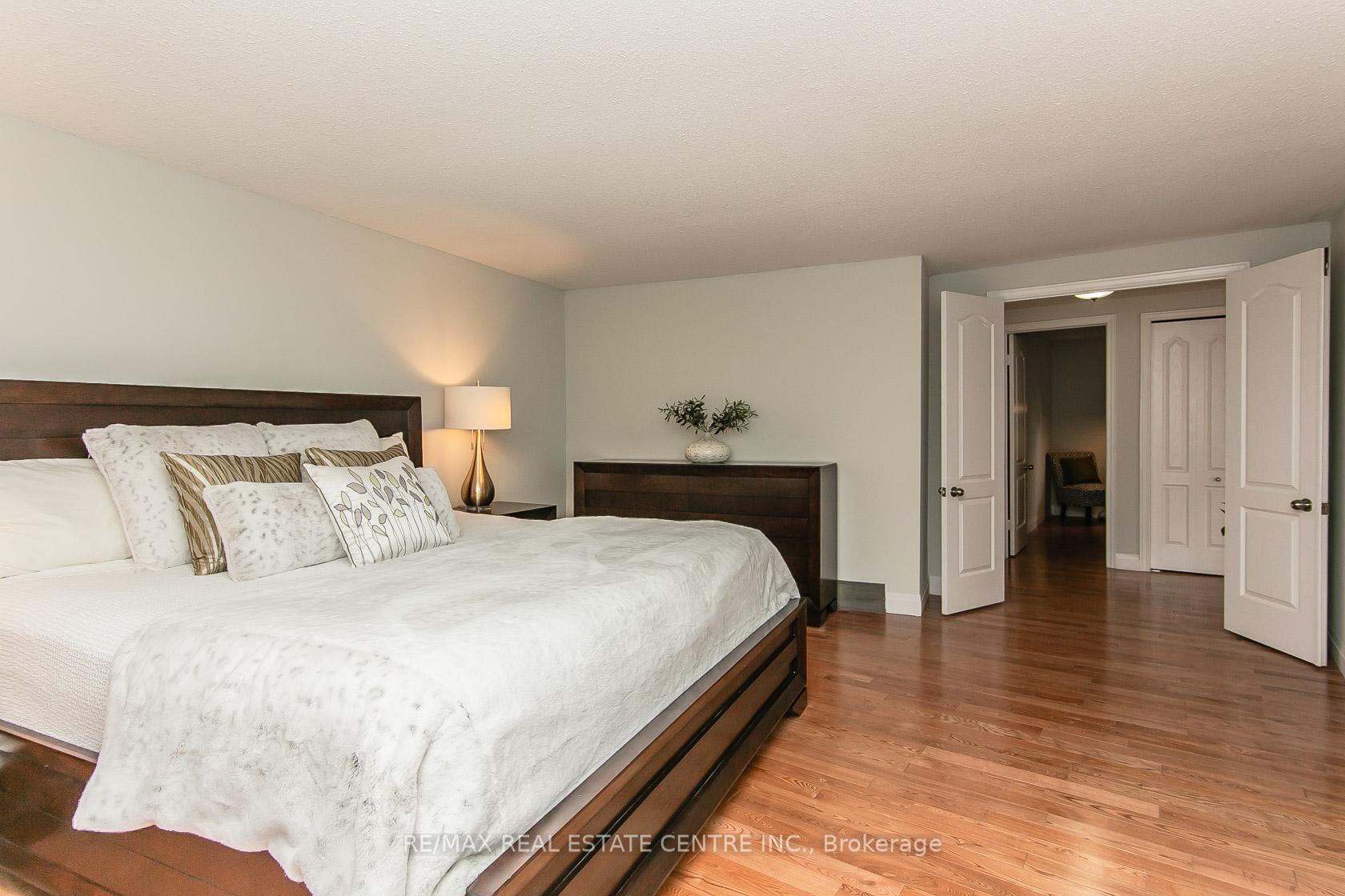 Photo 25 of Unit 6, 511 Oakvale Drive, Waterloo — HOMEH