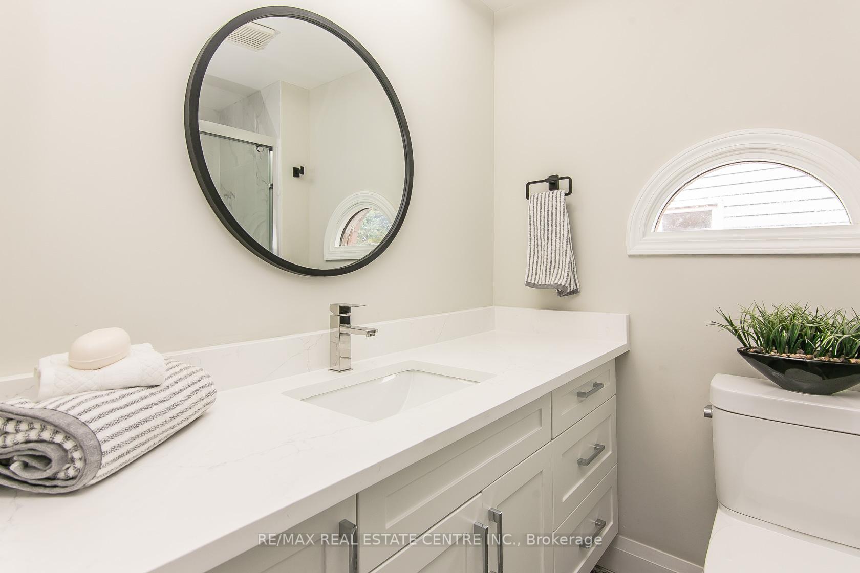 Photo 26 of Unit 6, 511 Oakvale Drive, Waterloo — HOMEH