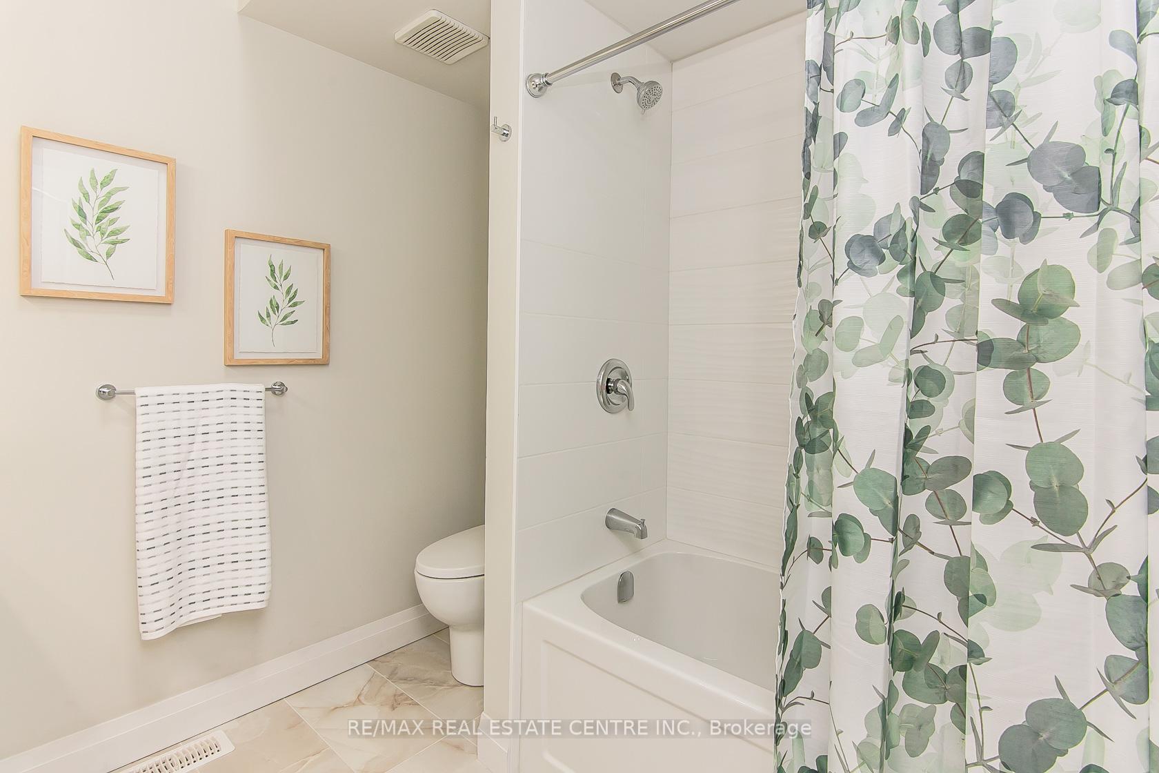 Photo 33 of Unit 6, 511 Oakvale Drive, Waterloo — HOMEH