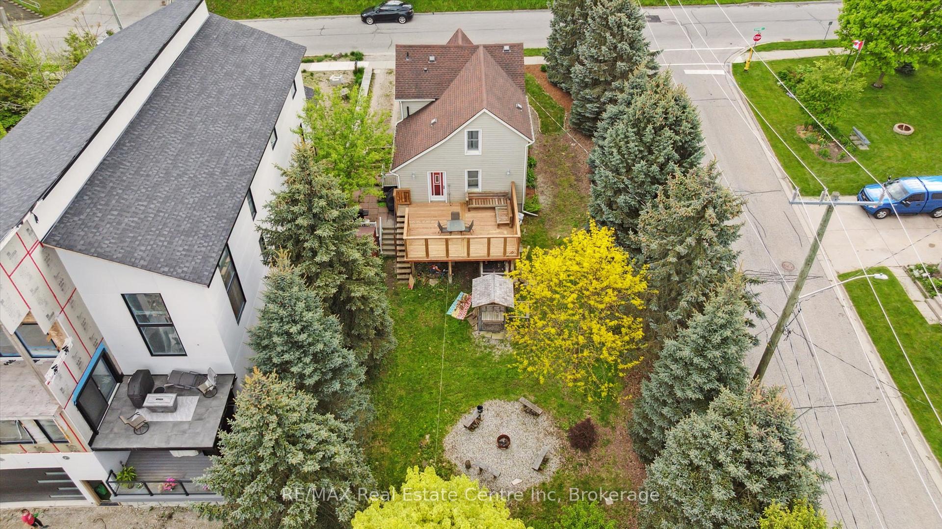 Photo 11 of 14 Riverside Drive W, Woolwich, Elmira — HOMEH