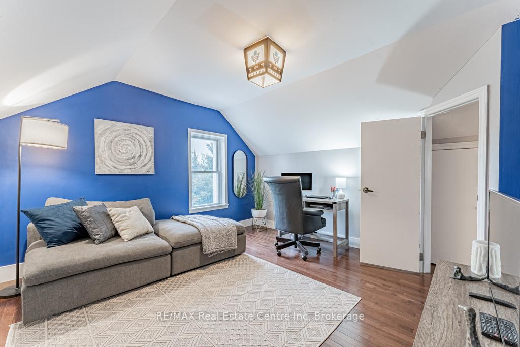 Photo 28 of 14 Riverside Drive W, Woolwich, Elmira — HOMEH
