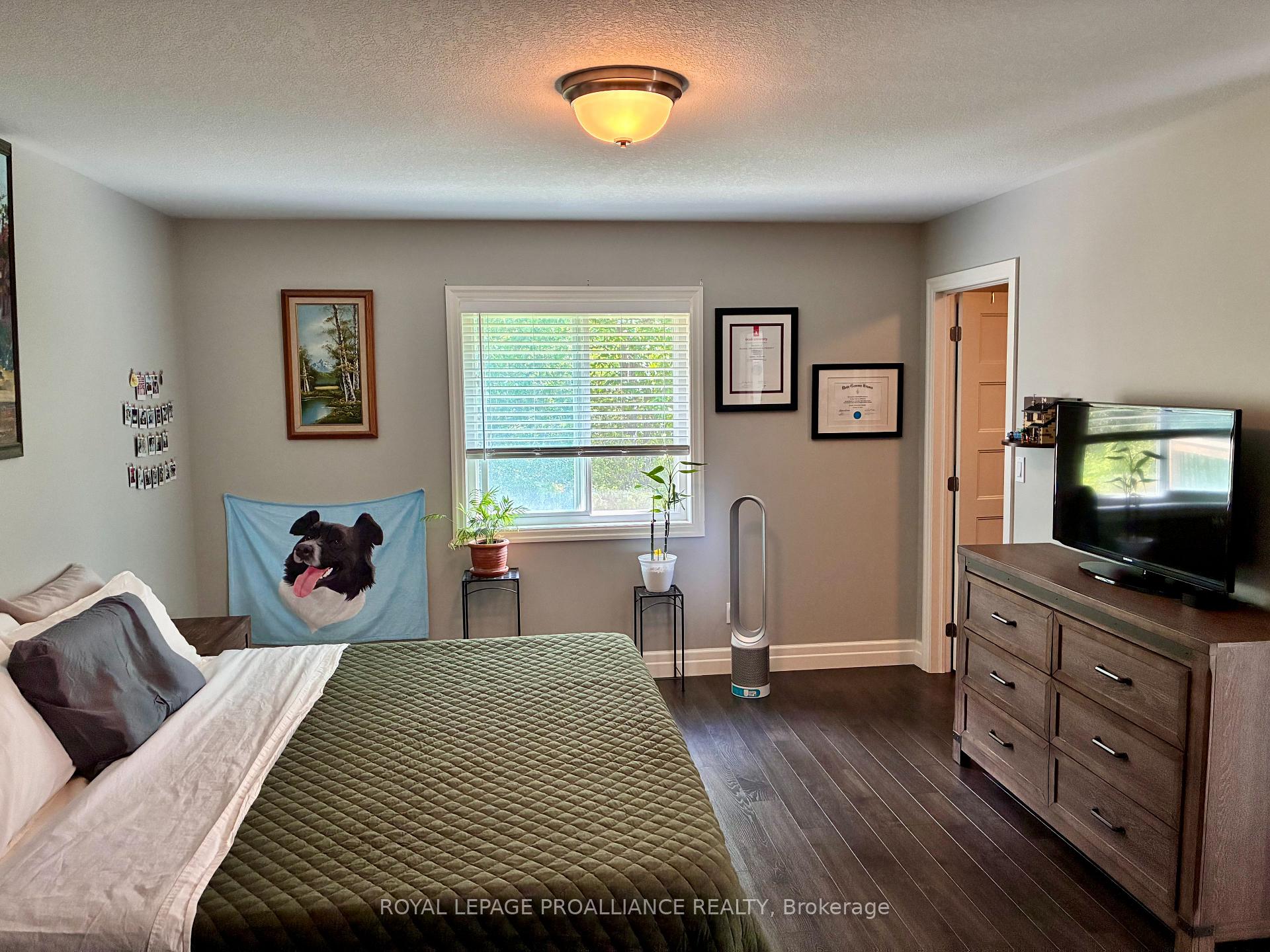 Photo 10 of 3 Mercedes Drive, Belleville, Belleville Ward — HOMEH