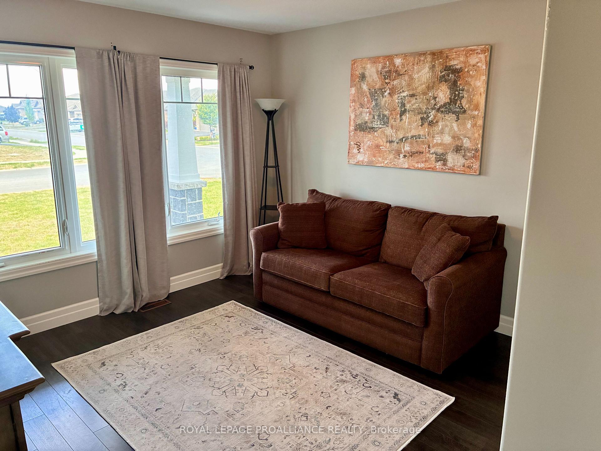 Photo 15 of 3 Mercedes Drive, Belleville, Belleville Ward — HOMEH