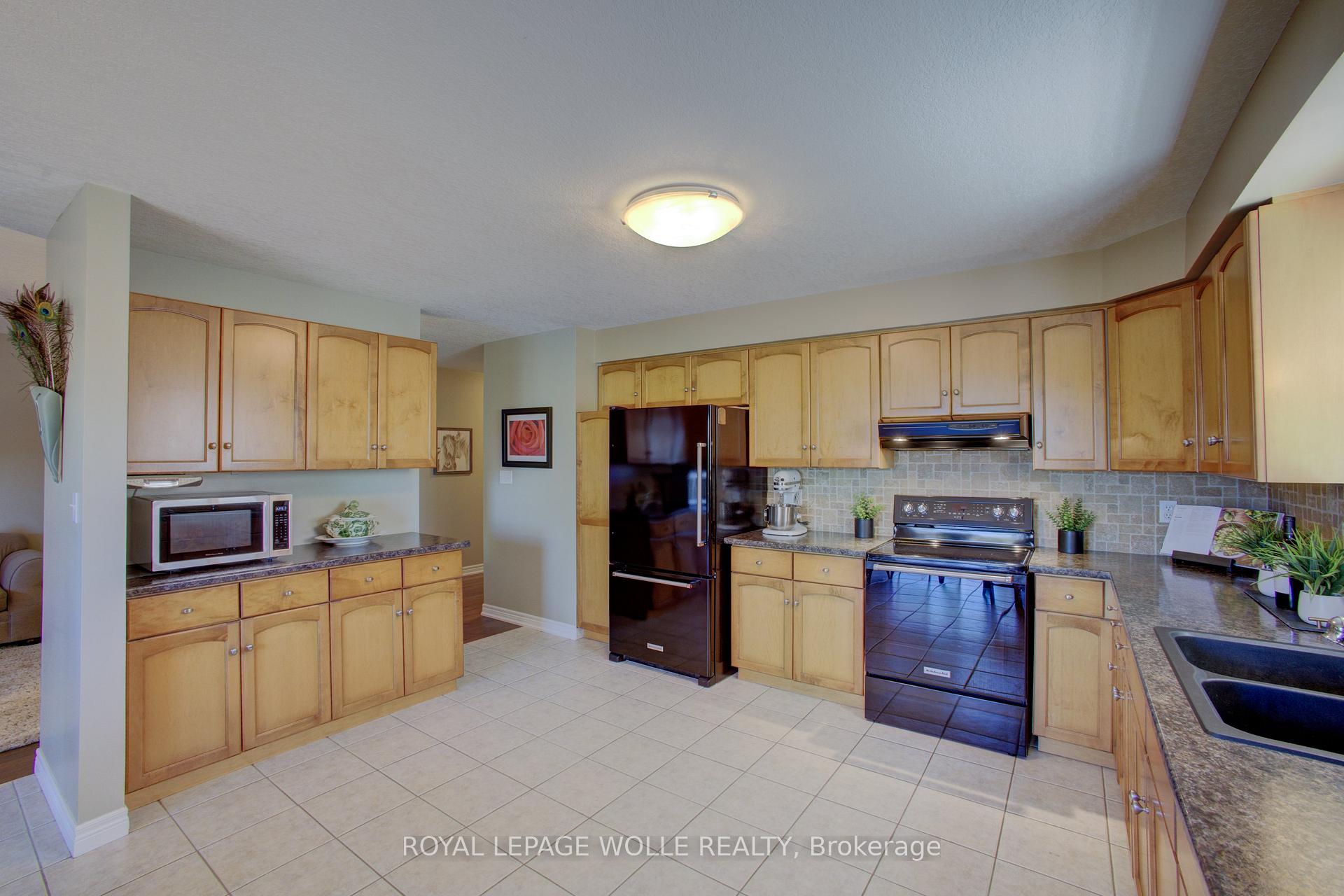 Photo 16 of 58 Muscovey Drive, Woolwich — HOMEH