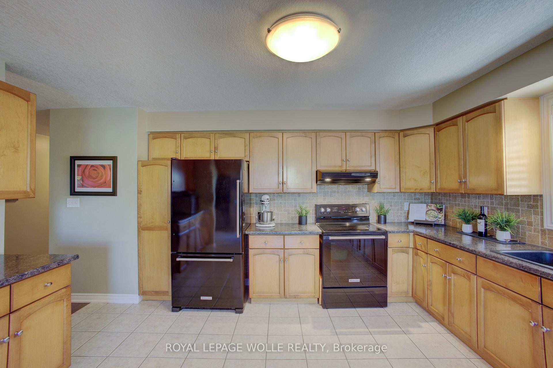 Photo 17 of 58 Muscovey Drive, Woolwich — HOMEH