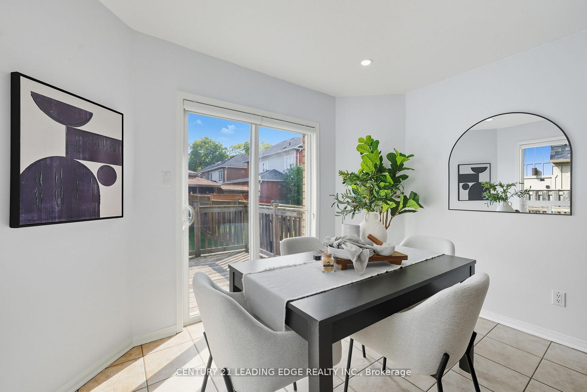 Photo 12 of 9 McCartney Avenue, Whitby, Williamsburg — HOMEH
