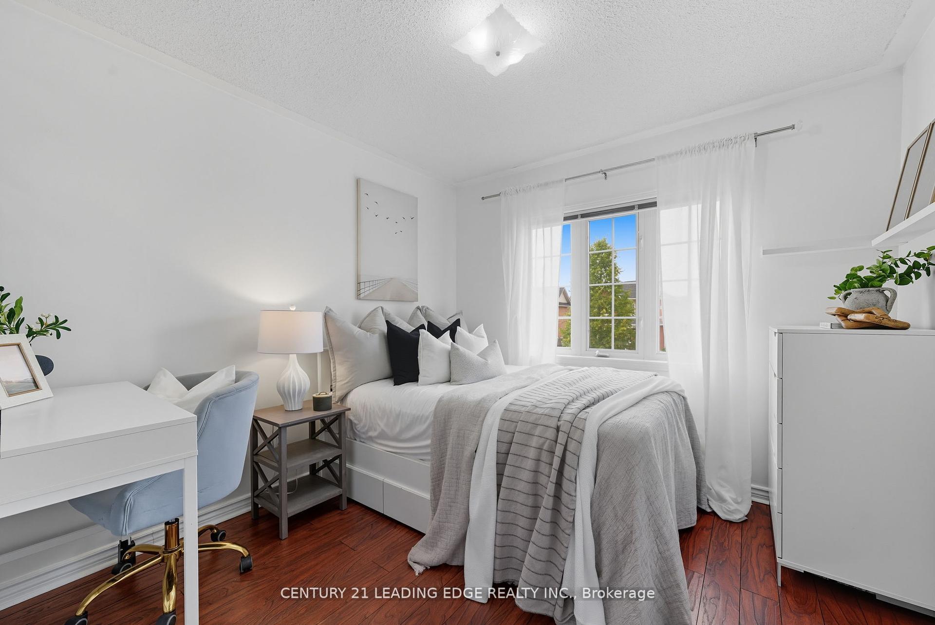 Photo 25 of 9 McCartney Avenue, Whitby, Williamsburg — HOMEH