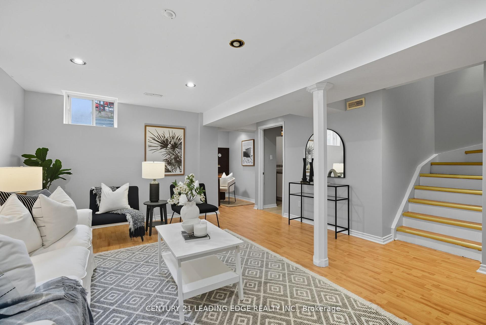 Photo 28 of 9 McCartney Avenue, Whitby, Williamsburg — HOMEH