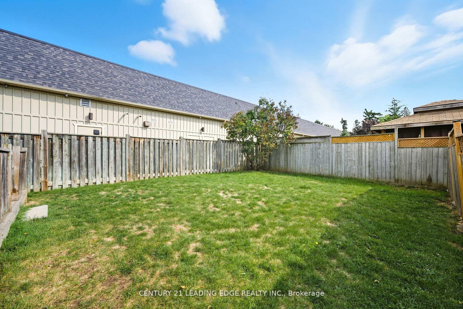 Photo 38 of 9 McCartney Avenue, Whitby, Williamsburg — HOMEH