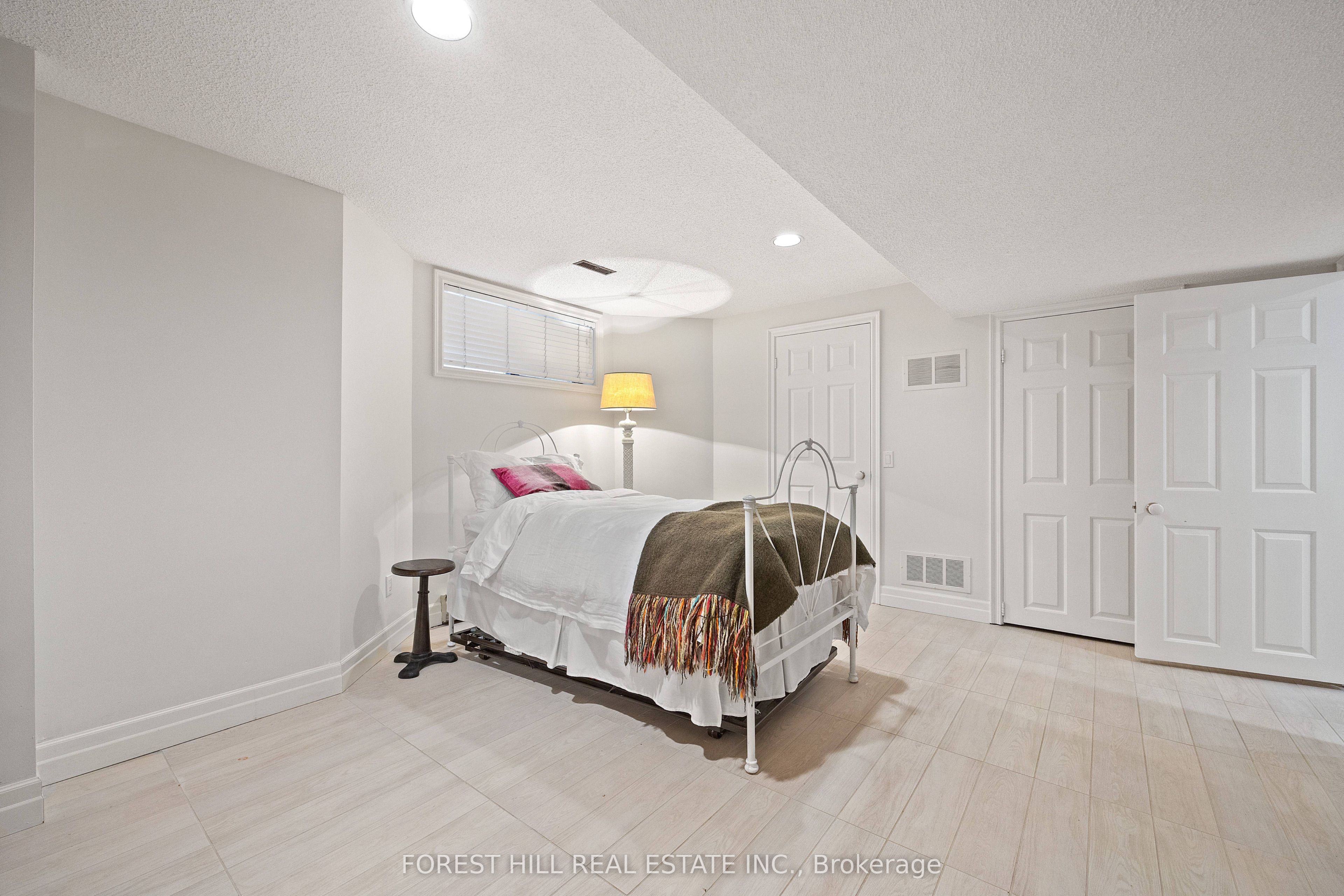 Photo 46 of 88 Yonge Boulevard, Toronto, Bedford Park-Nortown — HOMEH