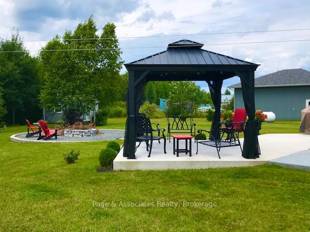 Photo 4 of 53 Golf Course Road, West Nipissing, Sturgeon Falls — HOMEH