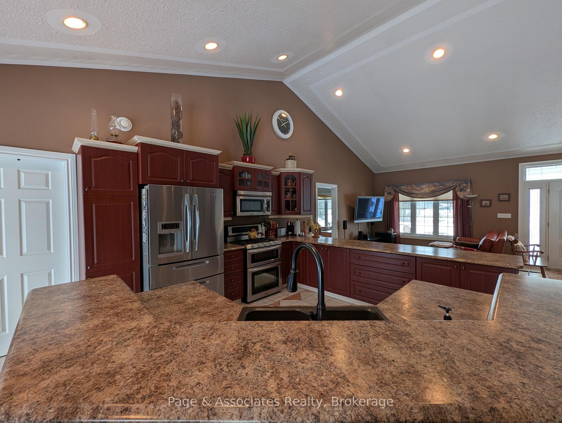 Photo 10 of 53 Golf Course Road, West Nipissing, Sturgeon Falls — HOMEH