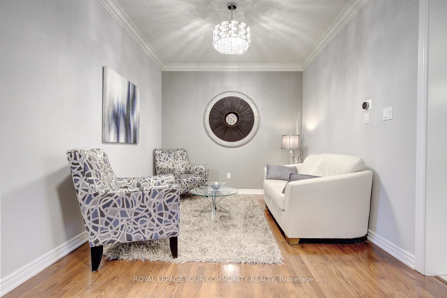 Photo 5 of 121 Mahogany Forest Drive, Vaughan, Patterson — HOMEH