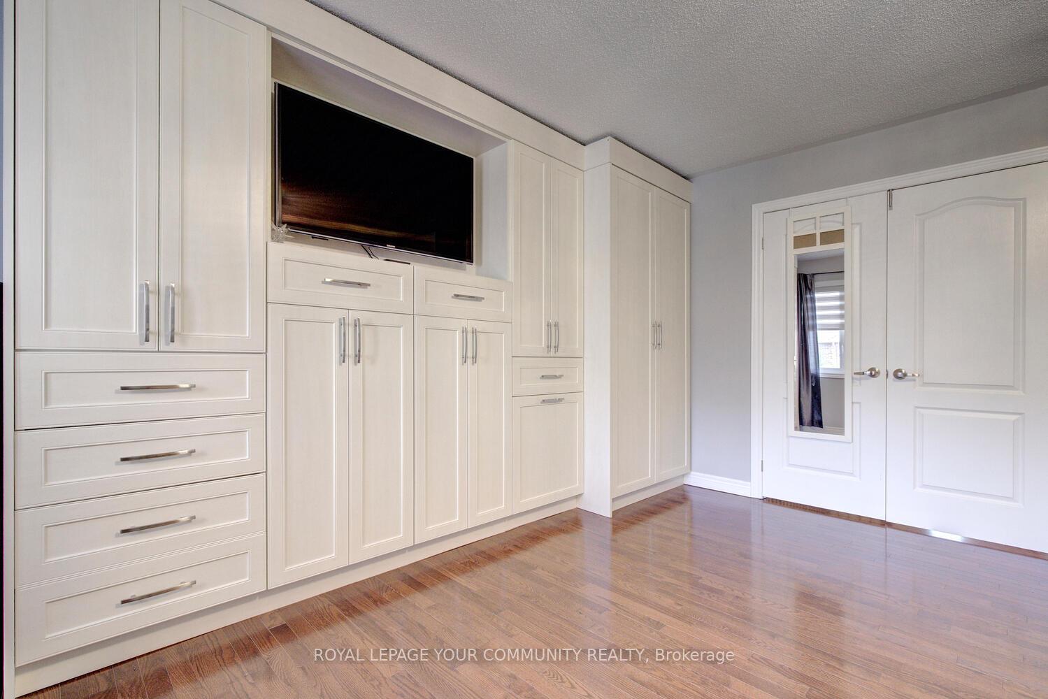 Photo 27 of 121 Mahogany Forest Drive, Vaughan, Patterson — HOMEH