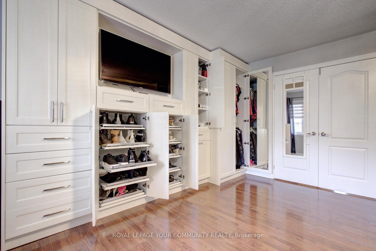 Photo 28 of 121 Mahogany Forest Drive, Vaughan, Patterson — HOMEH