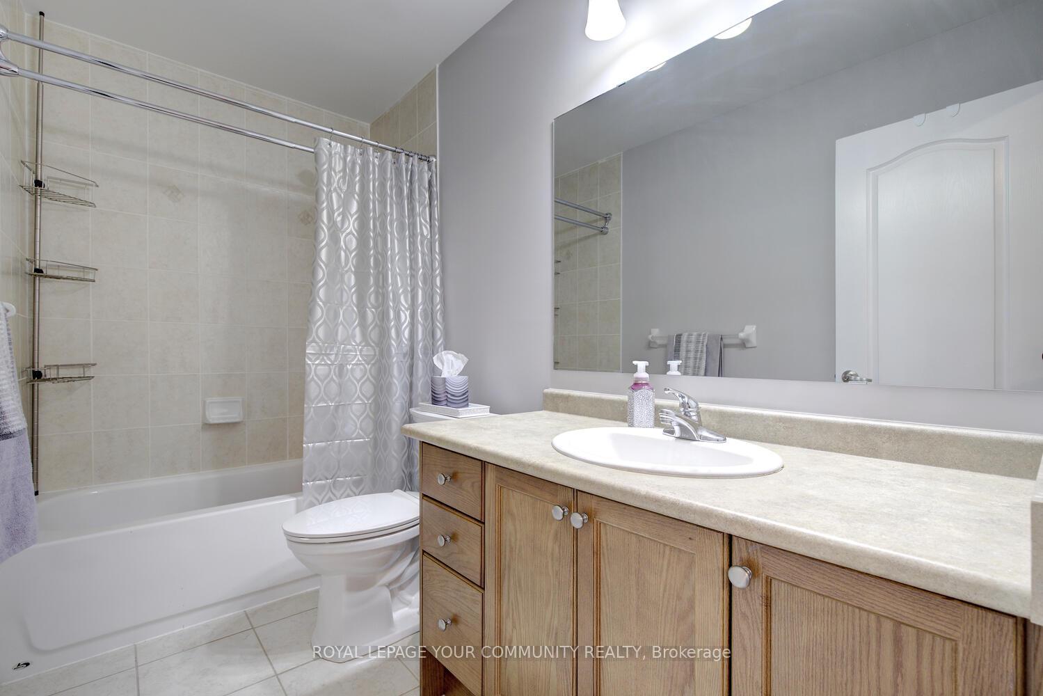 Photo 38 of 121 Mahogany Forest Drive, Vaughan, Patterson — HOMEH
