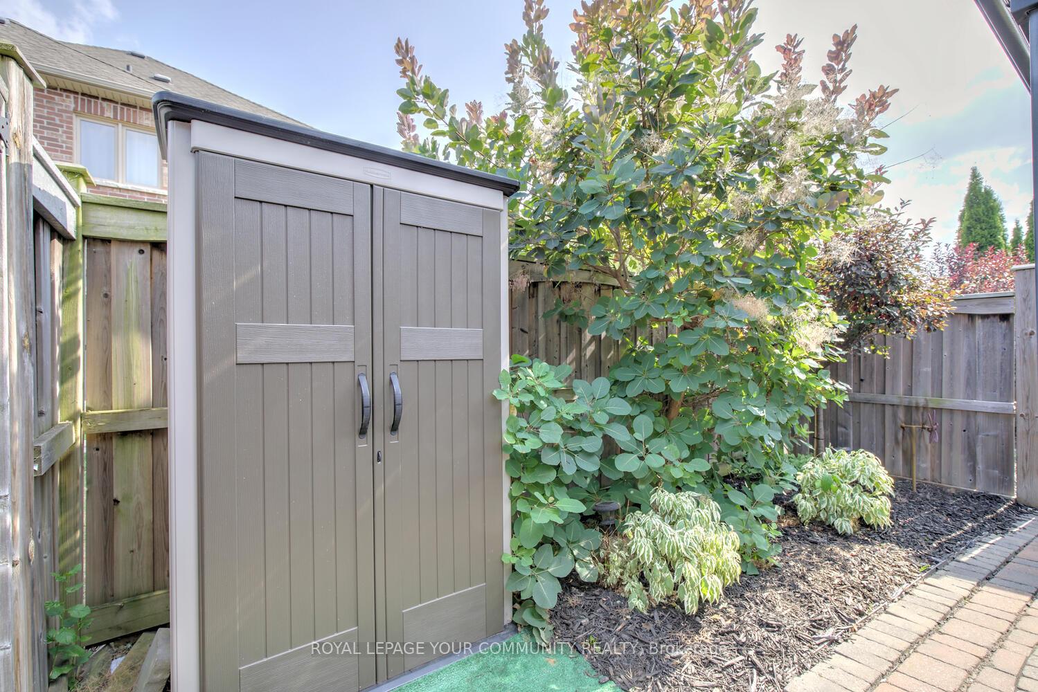 Photo 46 of 121 Mahogany Forest Drive, Vaughan, Patterson — HOMEH