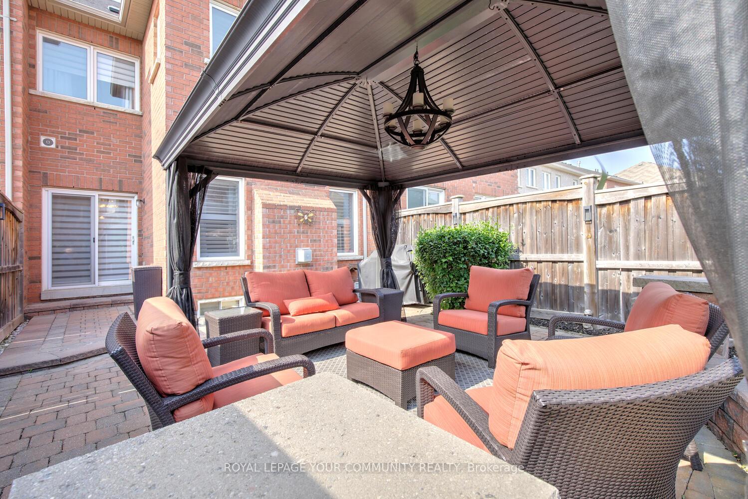Photo 48 of 121 Mahogany Forest Drive, Vaughan, Patterson — HOMEH