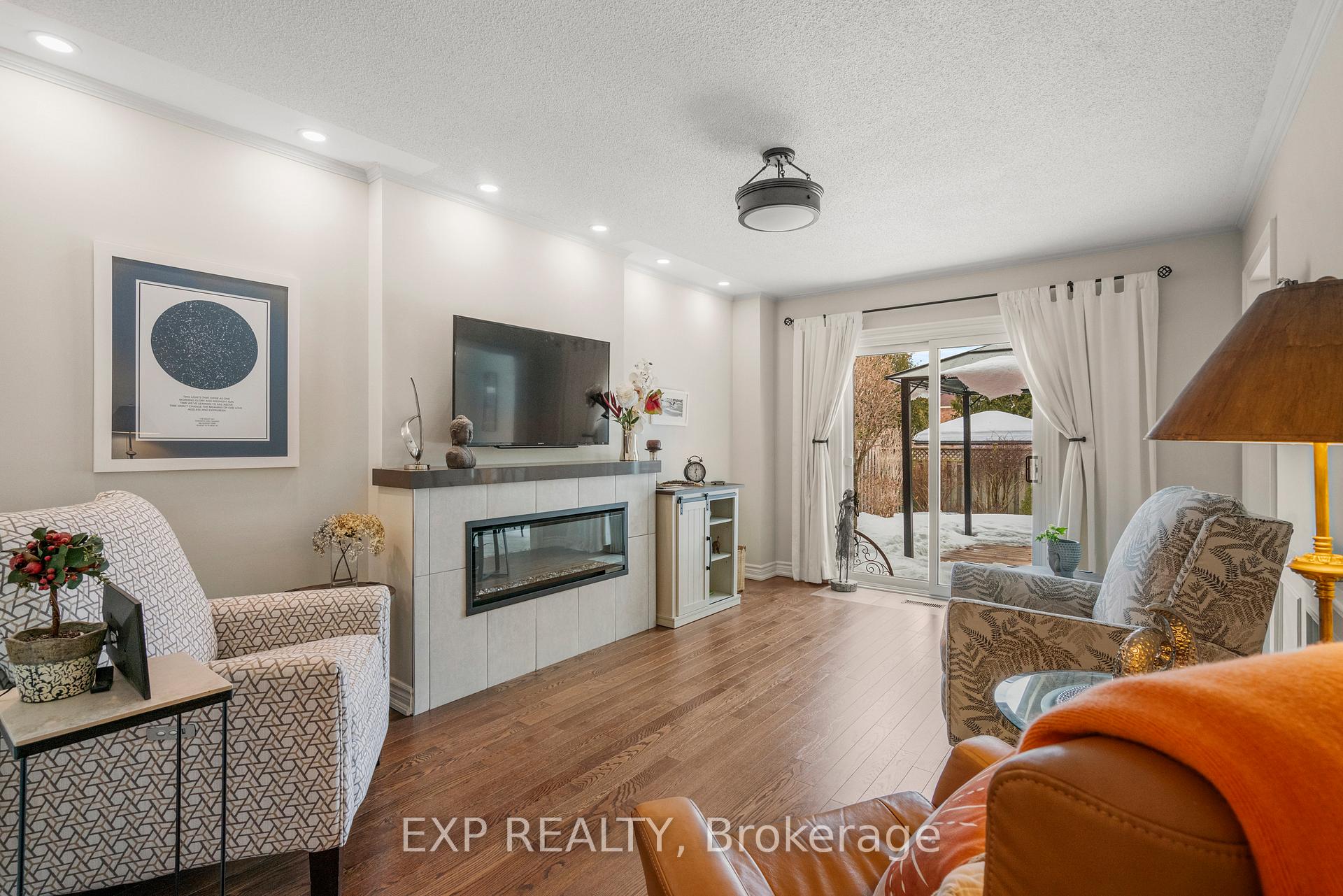 Photo 9 of 348 Raymerville Drive, Markham, Raymerville — HOMEH