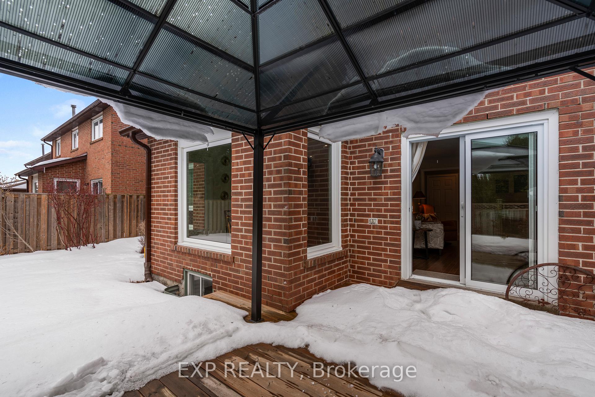 Photo 10 of 348 Raymerville Drive, Markham, Raymerville — HOMEH