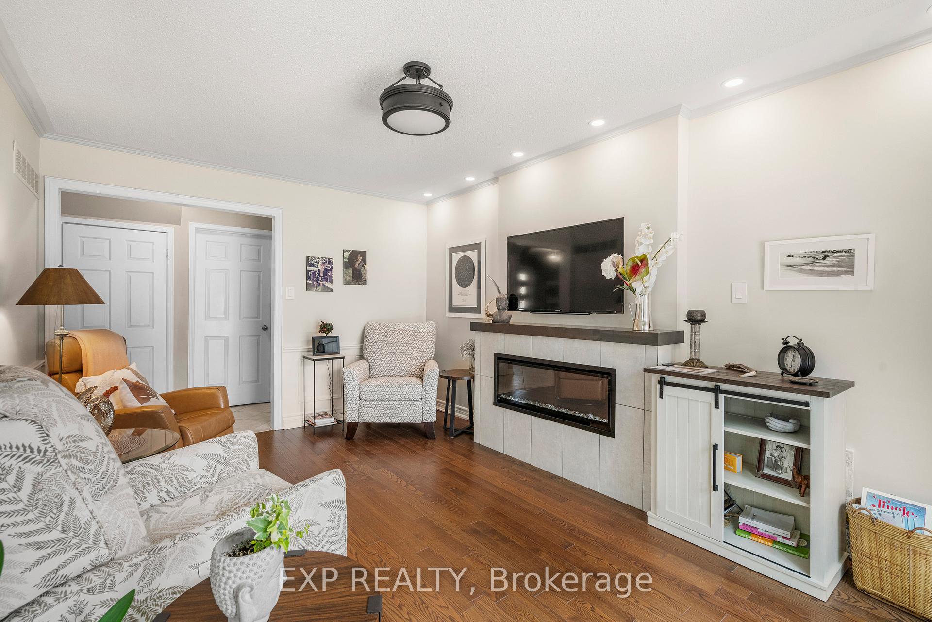 Photo 12 of 348 Raymerville Drive, Markham, Raymerville — HOMEH