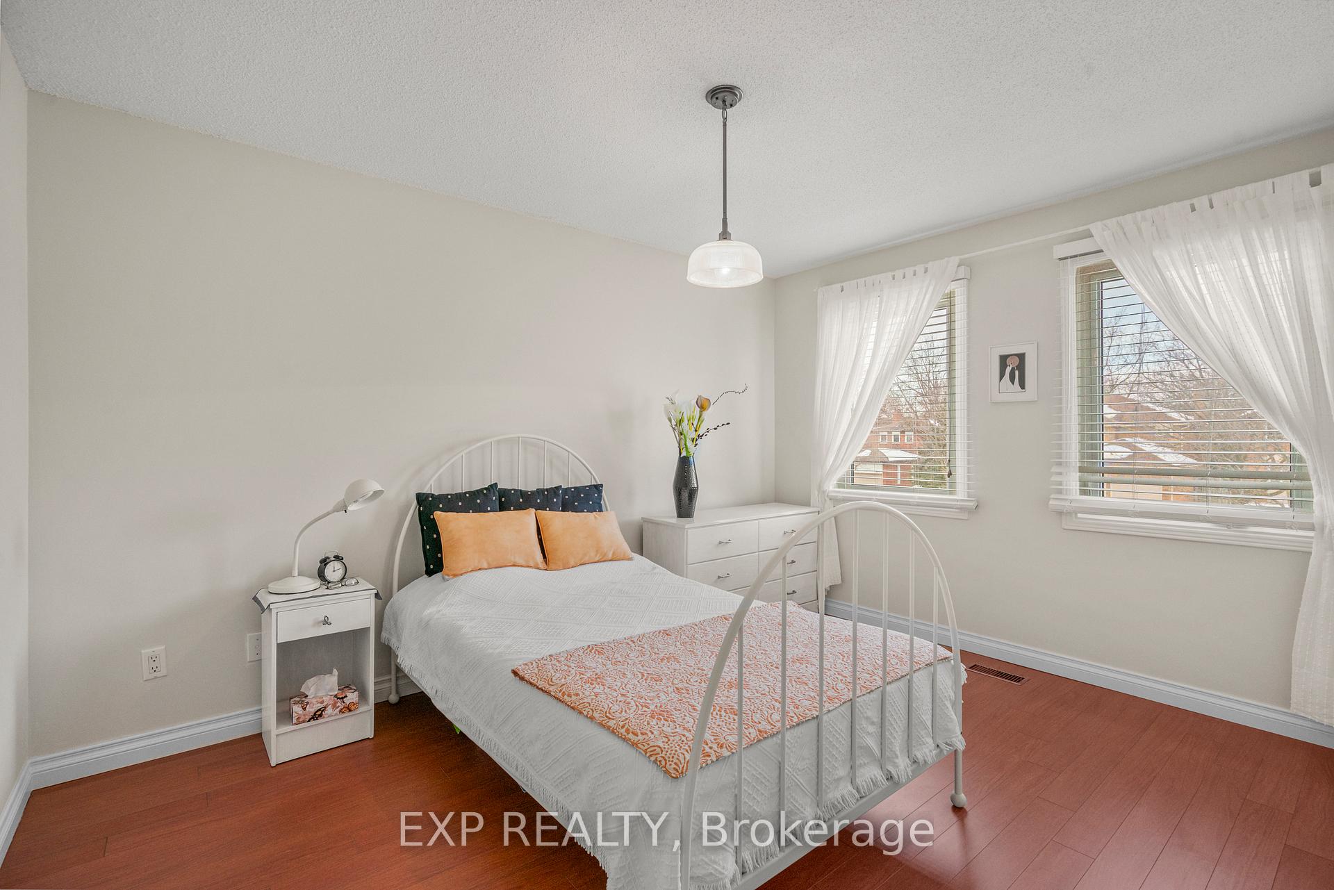 Photo 26 of 348 Raymerville Drive, Markham, Raymerville — HOMEH