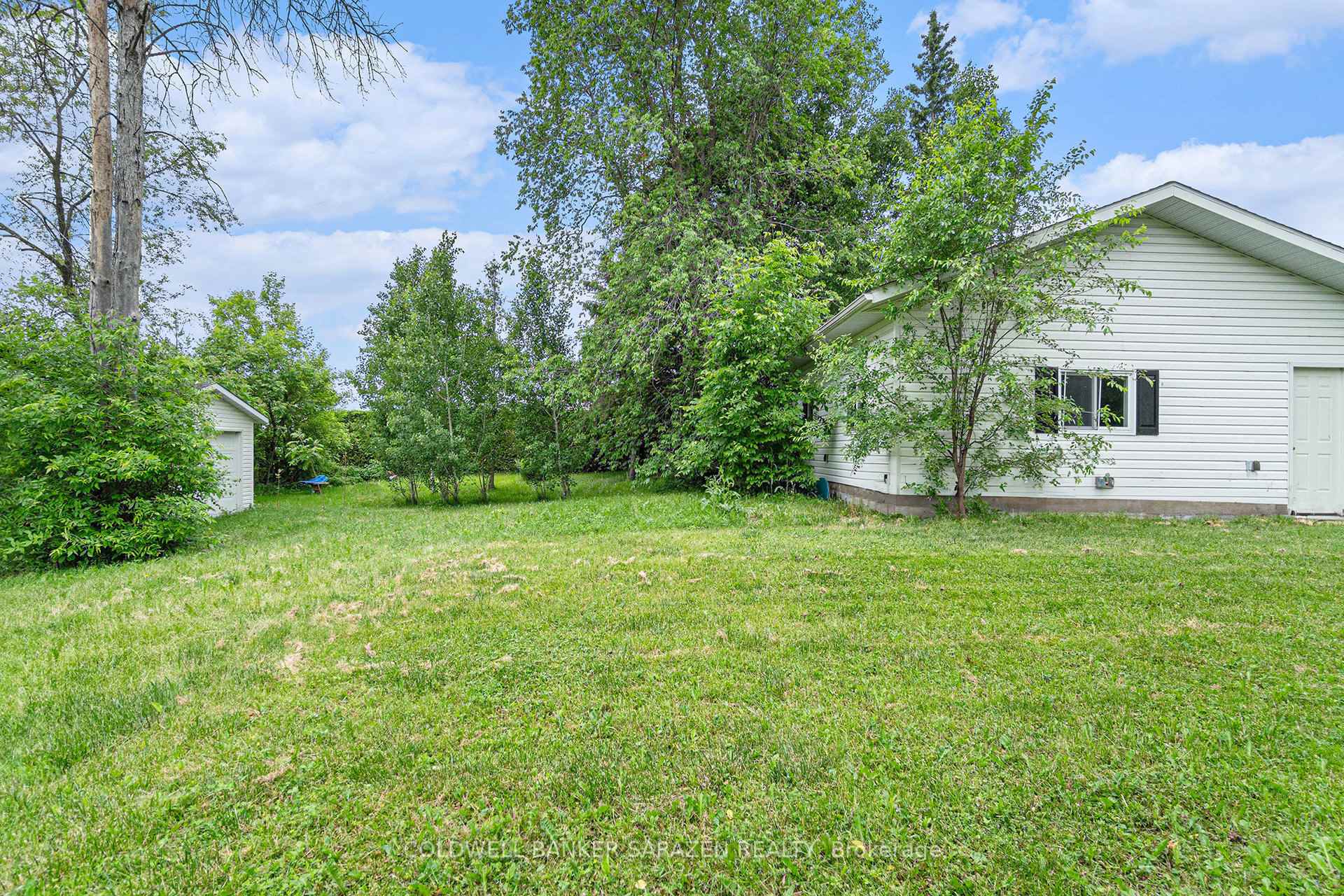 Photo 5 of 139 Arthur Street, Arnprior — HOMEH