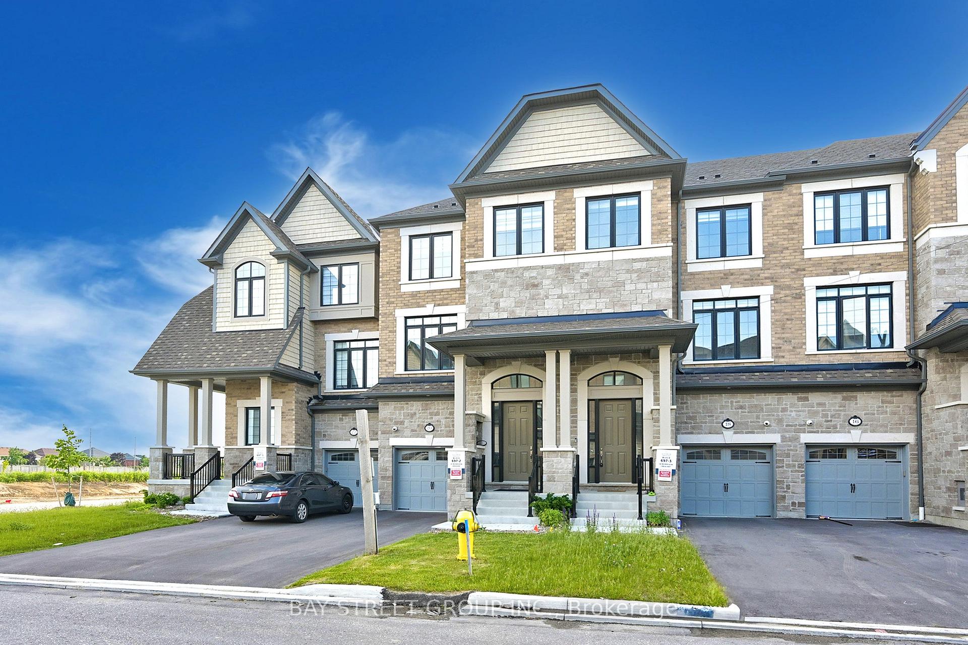 Photo 3 of 20 Morrison Crescent, Whitby, Rural Whitby — HOMEH
