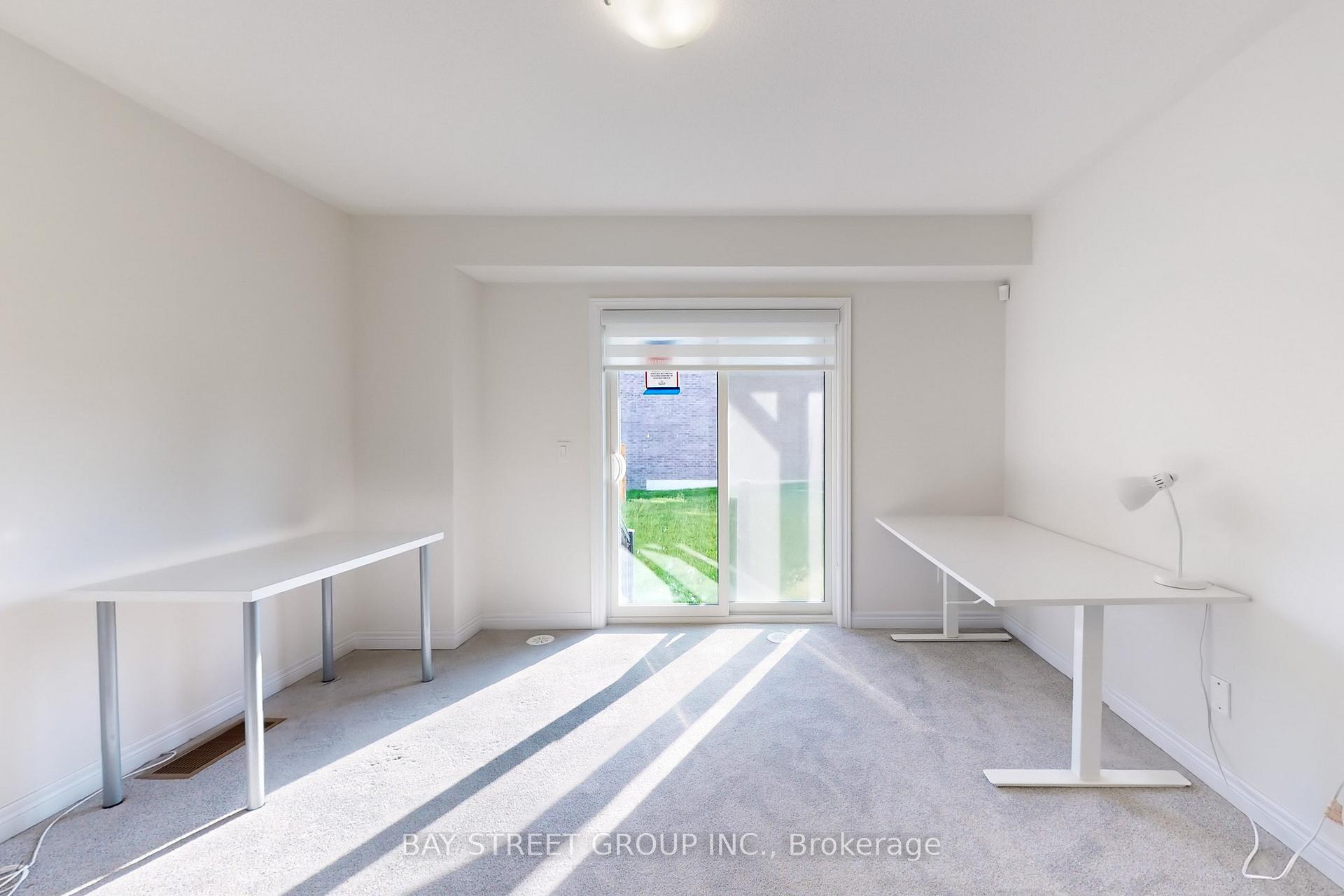 Photo 5 of 20 Morrison Crescent, Whitby, Rural Whitby — HOMEH