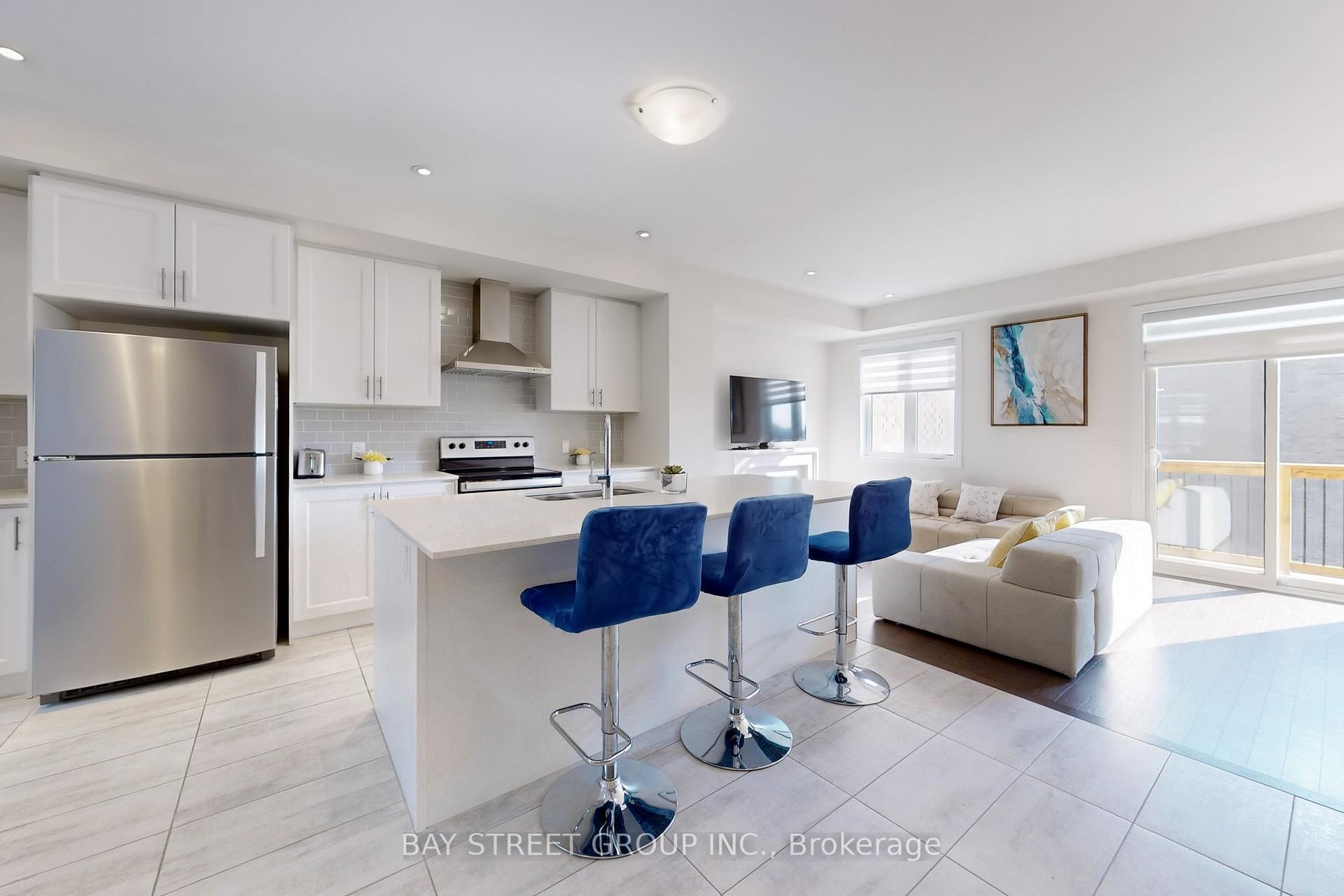 Photo 12 of 20 Morrison Crescent, Whitby, Rural Whitby — HOMEH
