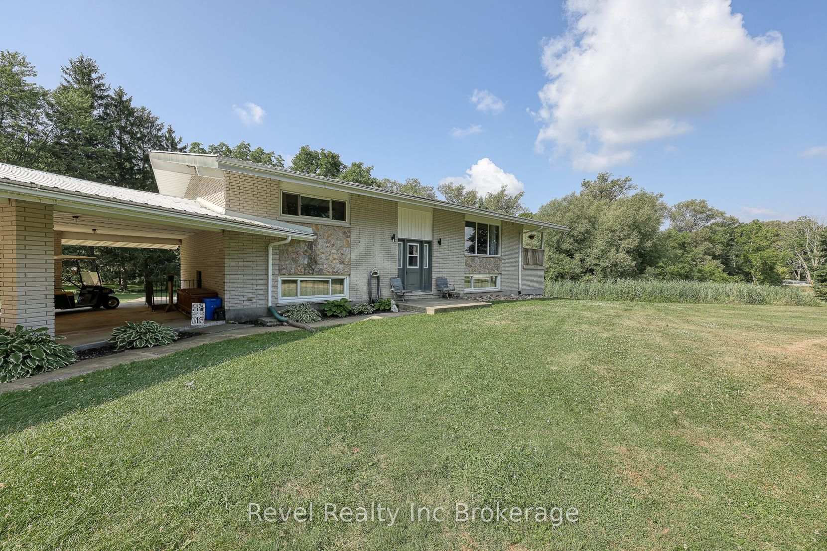 Photo 4 of 843540 Road 84, Zorra, Embro — HOMEH