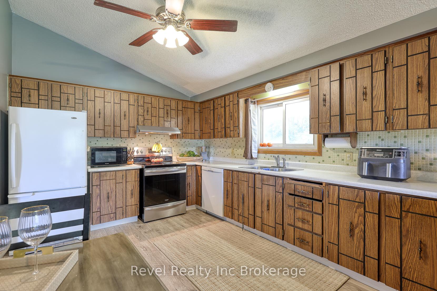Photo 20 of 843540 Road 84, Zorra, Embro — HOMEH
