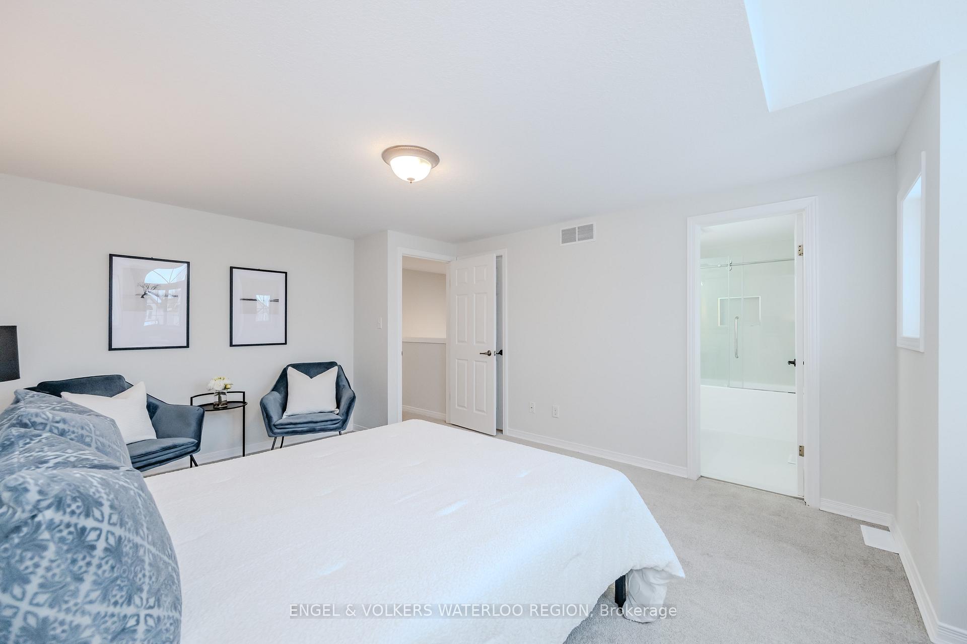 Photo 20 of 703 Karlsfeld Road, Waterloo — HOMEH