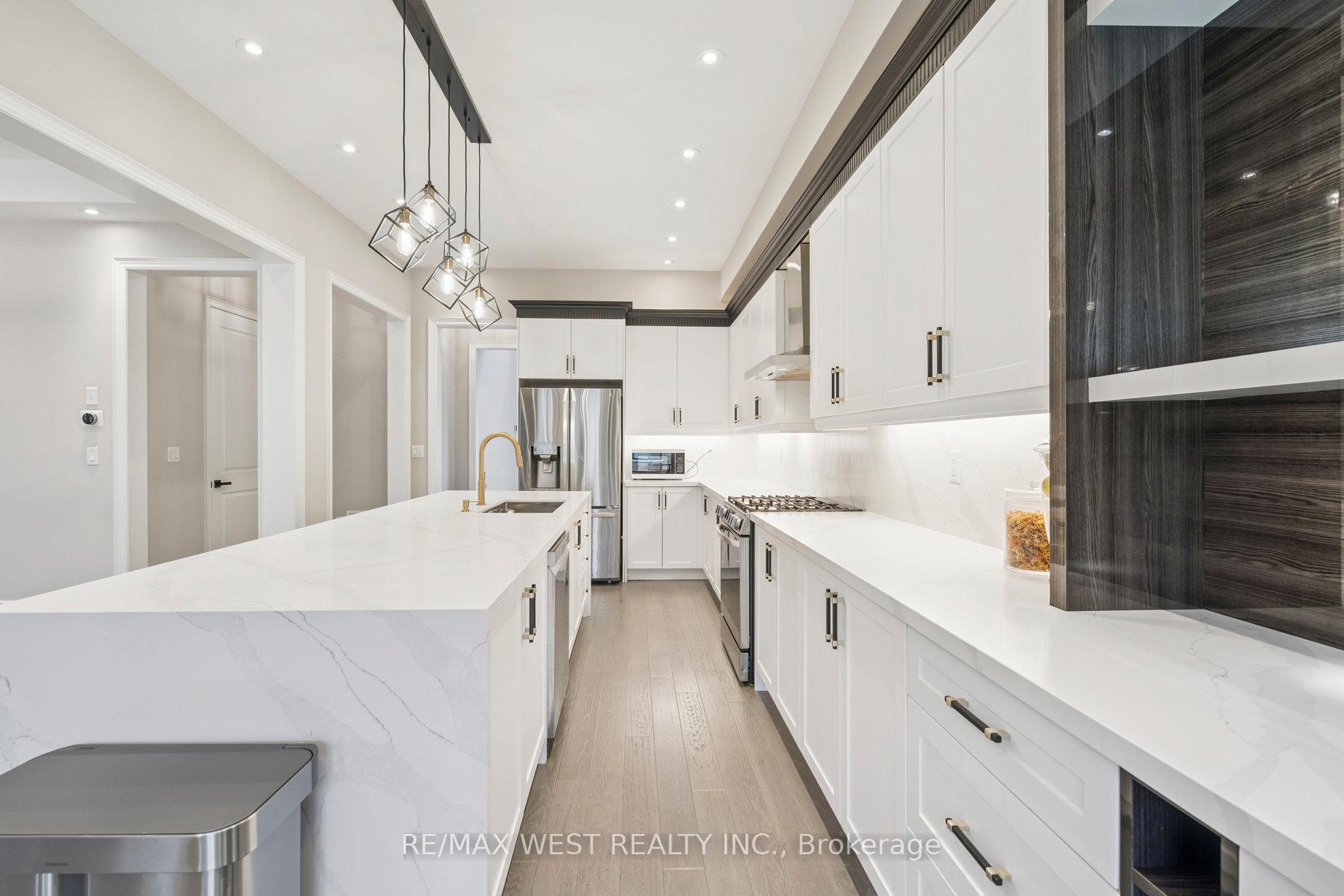 Photo 9 of 54 Stilton Avenue, Vaughan, Kleinburg — HOMEH
