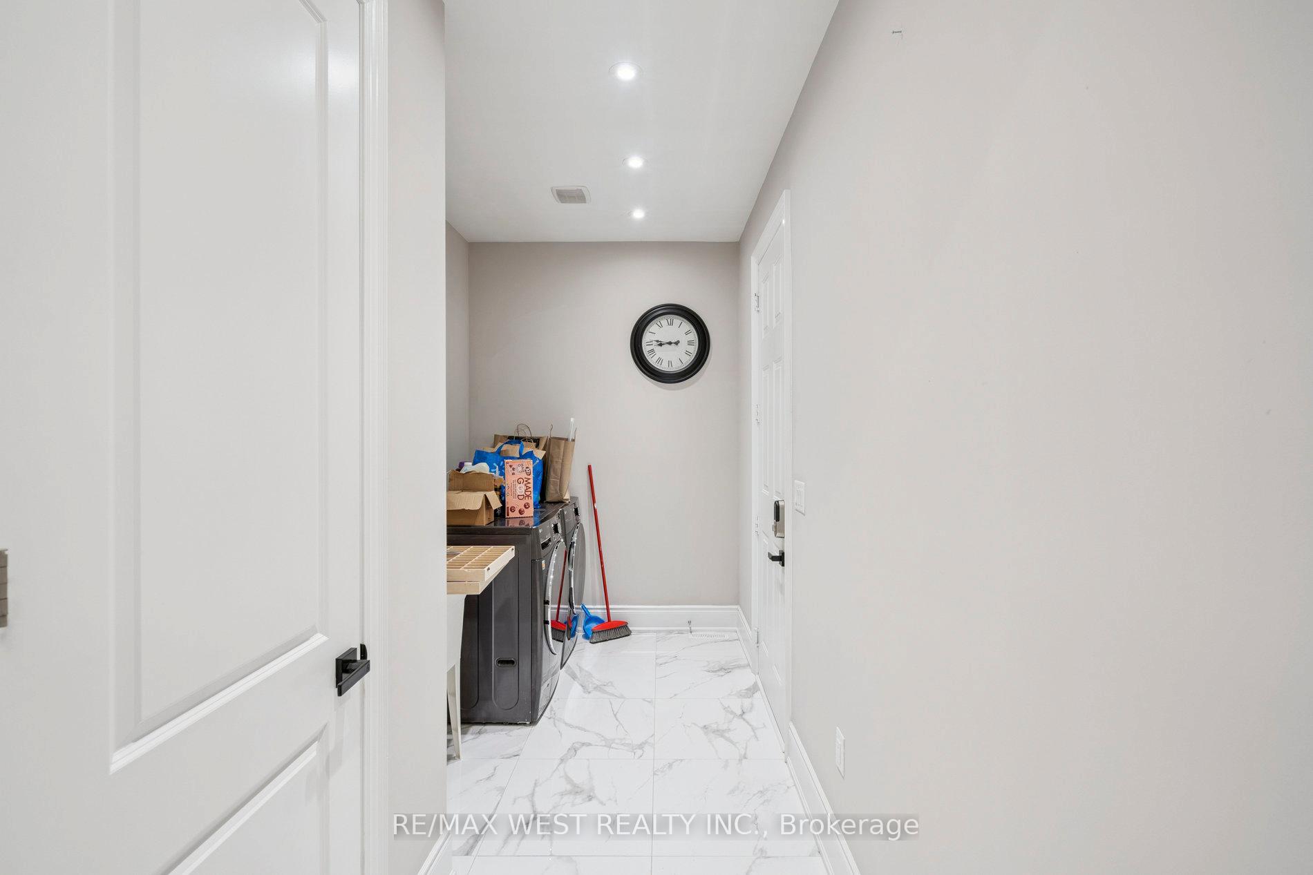 Photo 23 of 54 Stilton Avenue, Vaughan, Kleinburg — HOMEH