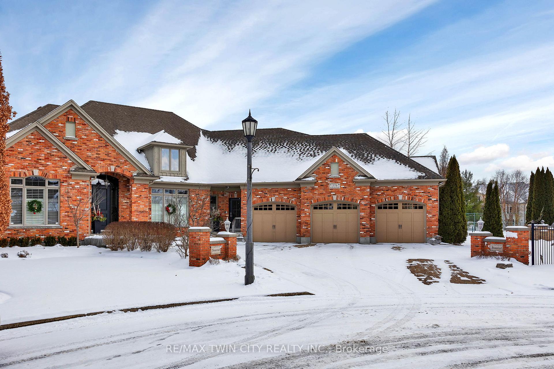 Front of 376 River Oak Place